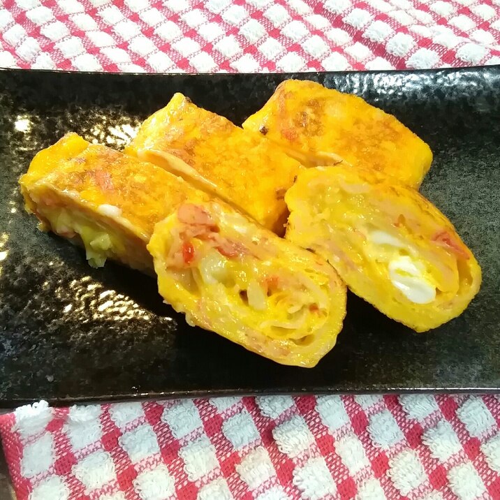 チーズと～ろりカニかま入り卵焼き♪